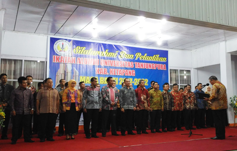 Pelantikan IKA UNTAN