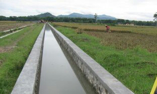 Saluran-Irigasi-1