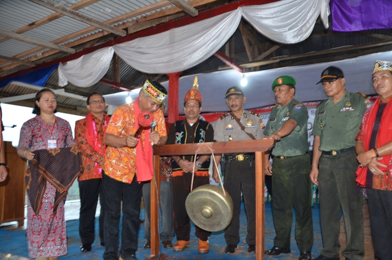 PUKUL GONG
