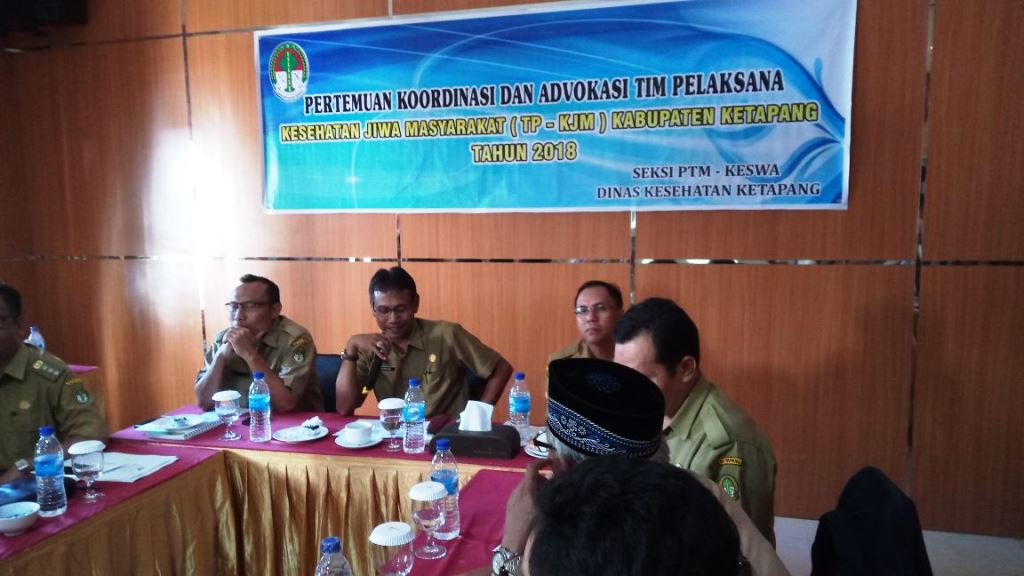 Asisten II Setda Farhan SE M.SI mewakili Bupati Ketapang membuka kegiatan Koordinasi Tim Pelaksana Kesehatan Jiwa Masyarakat di hotel Borneo Ketapang