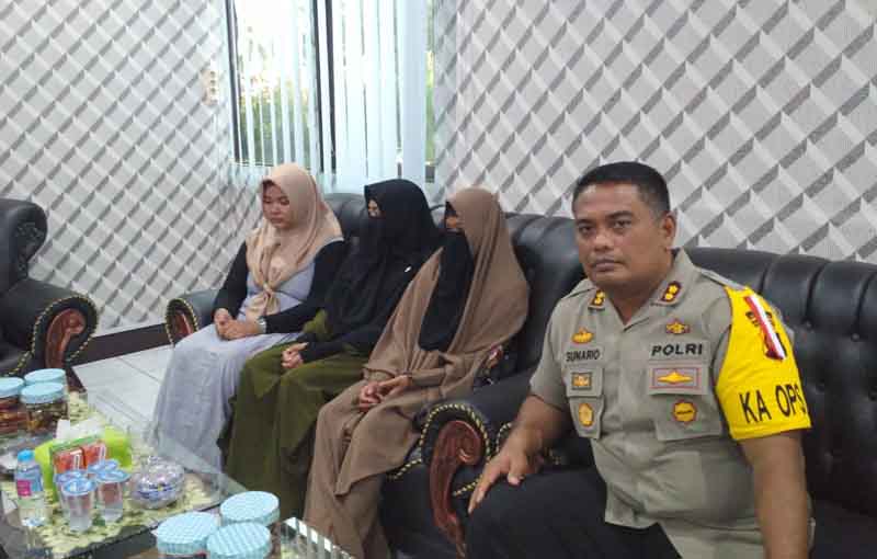 Klarifikasi Wanita Bercadar