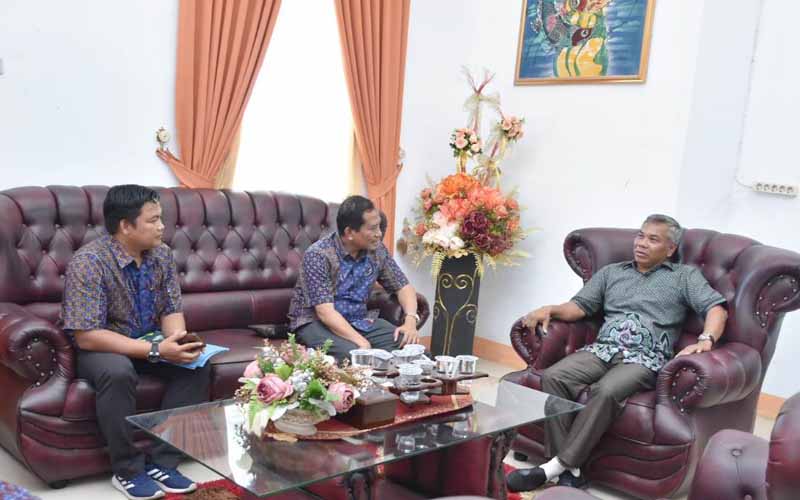 Pertemuan General Manager PLN dengan Bupati