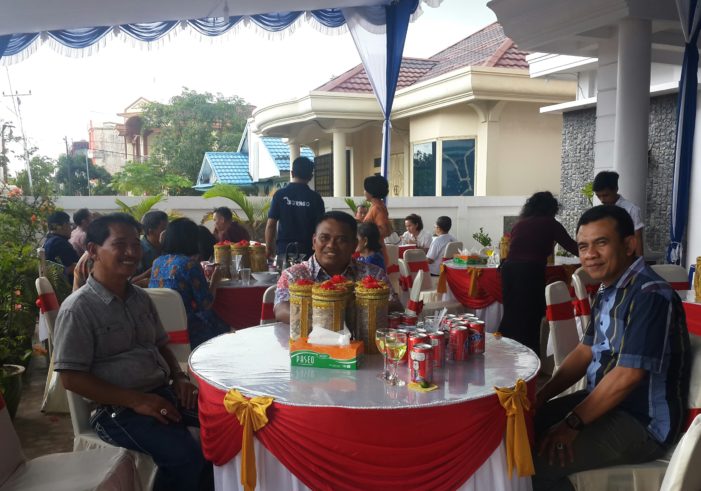 Henrikus Rayakan Paskah Bersama Ribuan Masyarakat