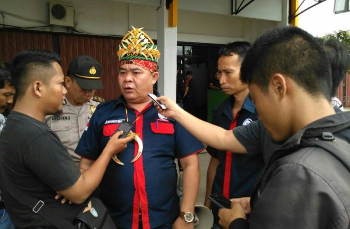 Di PHK, Mantan Karyawan Geruduk PT Arrtu