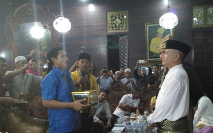 Pelaku Pembakar Mobil Sampaikan Maaf Secara Adat Melayu