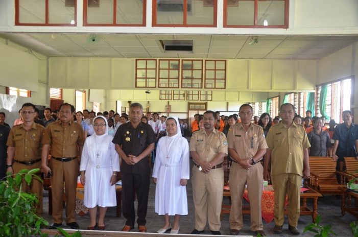Bupati Kunjungi SMA St Petrus, Ingatkan Siswa Jauhi Narkoba