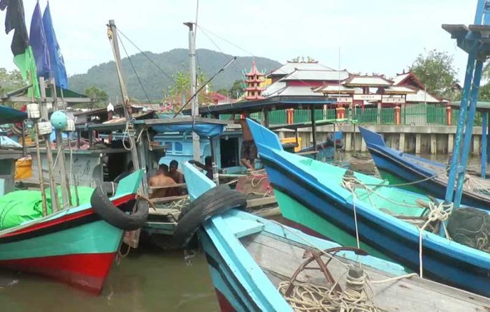 Aktivitas Illegal Fishing Resahkan Warga Pelapis