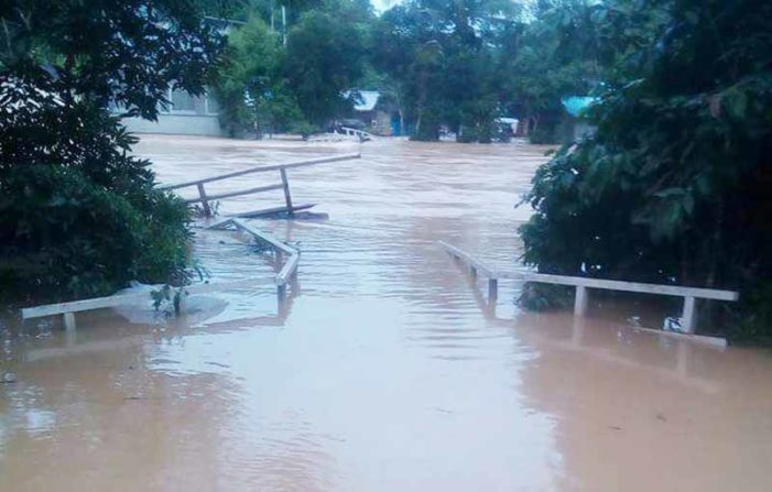 Jembatan Hanyut, Akses Jalan Desa Putus
