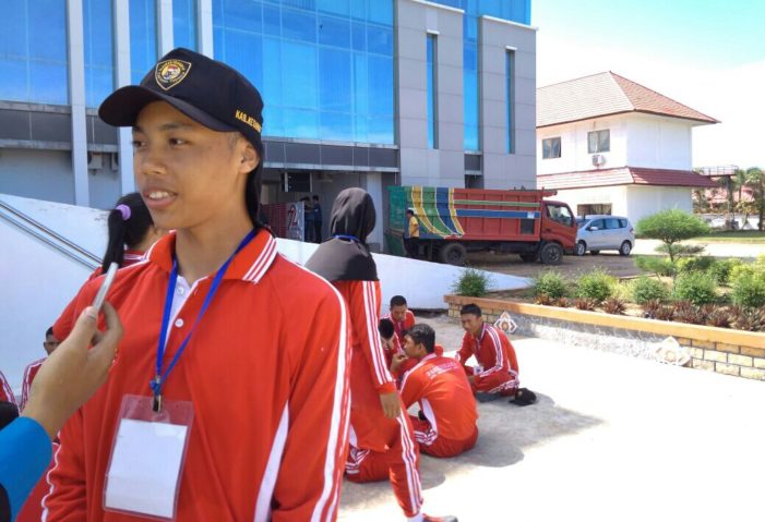 Pengibar Pusaka Merah Putih Paskibraka di Karantina