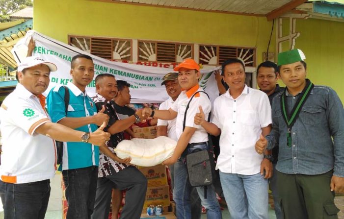 BGA Salurkan Satu Dump Truk Sembako Untuk Korban Banjir