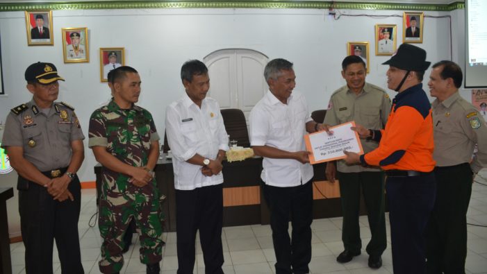 BNPB Bantu Rp 250 Juta Operasional Tanggap Darurat Banjir di Ketapang