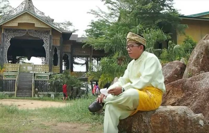 Syair Gulung Yang Masih Lestari