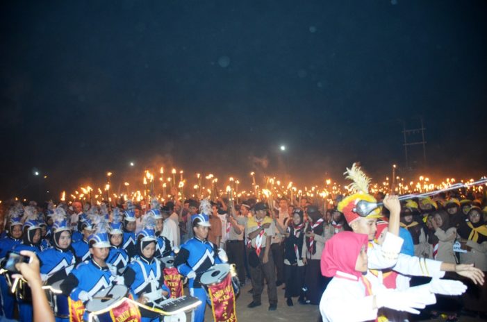 Gema Muharam 1439 H, Ribuan Pelajar Pawai Obor