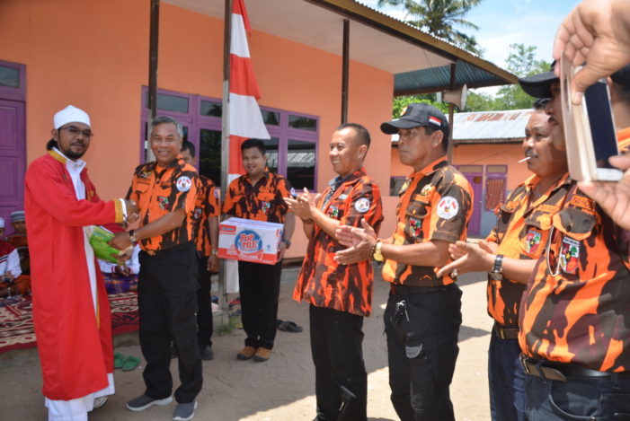 PP Ketapang Serahkan Bantuan di Ponpes dan Bruderan