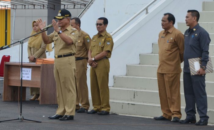 Wabup Serahkan SK CPNS Guru Garis Depan