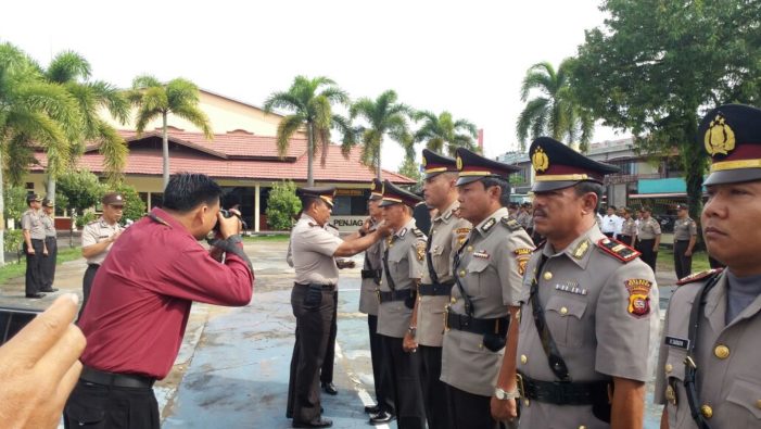Lima Kapolsek Polres Ketapang Bergeser