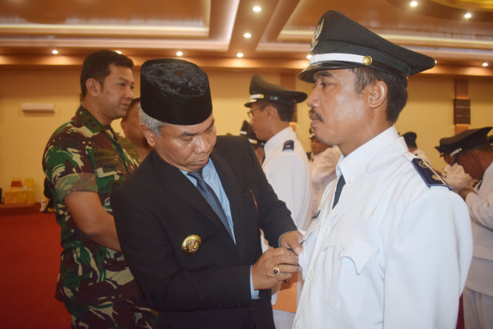 Bupati Lantik 41 Kades Hasil Pilkades Serentak 2017