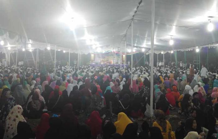 Ribuan Jamaah Hadiri Pengajian Akbar Syekh Asal Mekkah