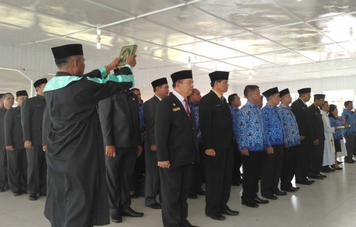 Bupati Ketapang Kembali Lantik 61 Pejabat Struktural