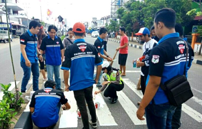 Polres Ketapang Gelar Baksos Bersama Komunitas Motor