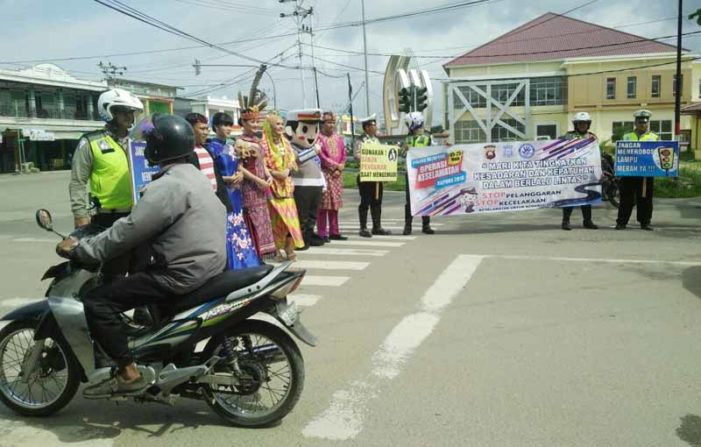 Begini Cara Polres Ketapang Ajak Pengendara Tata Aturan