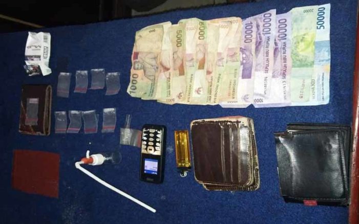 Asyik Pesta Narkoba, Tiga Pelaku Ditangkap Polisi
