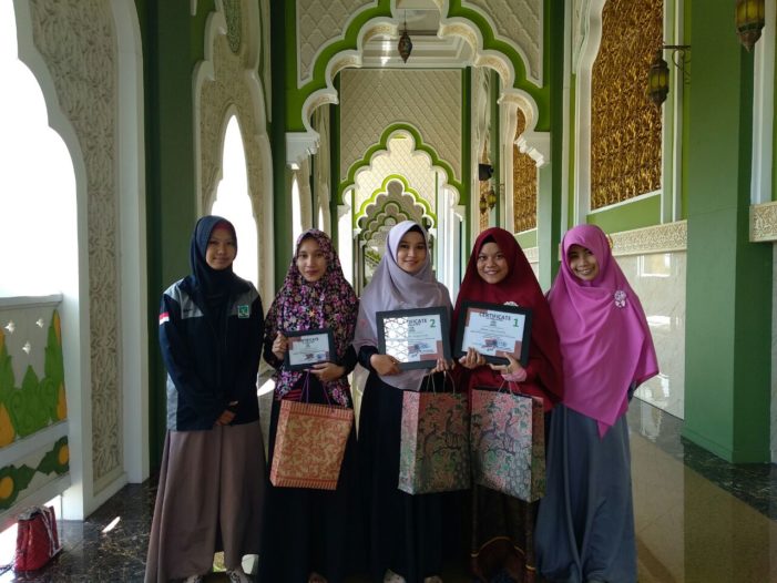 Wanita Cerdas dan Tangguh Cerminan Kartini Muda
