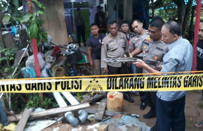 Diduga Panik Ketahuan Bunuh Istrinya, Ayong Gantung Diri
