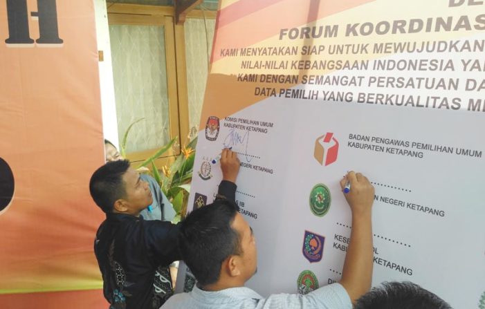 KPU Ketapang Deklarasikan Melindungi Hak Pemilih