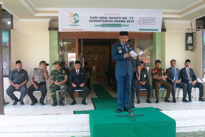 Upacara HUT ke 73 Kemenag RI, Jaga Kebersamaan Umat