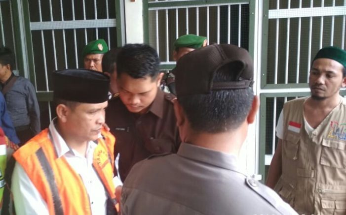 Isa Anshari Dituntut 6 Bulan Penjara