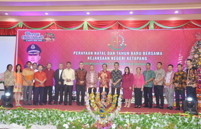 Wabup dan Sekda Ketapang Hadiri Natal Bersama Kejaksaan Negeri Ketapang