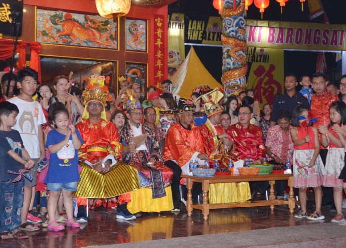 Bupati dan Forkopimda Ketapang ikut Pawai Lampion Keliling Kota Ketapang