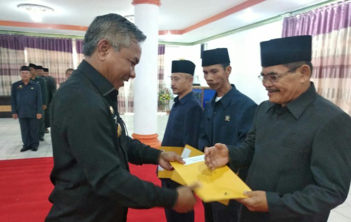 Tiga Dewan Pengawas PDAM Ketapang Periode 2018 – 2021 Dilantik