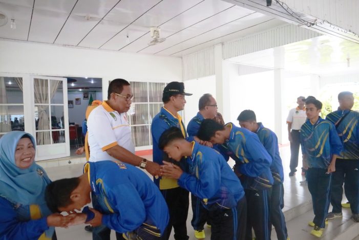 Wabup Suprapto Lepas Kontingen POPDA Ketapang