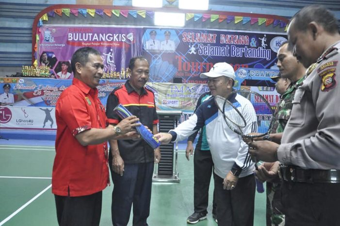 Pembukaan Kejuaraan Bulu Tangkis Tingkat Usia Se-Kalimantan Barat