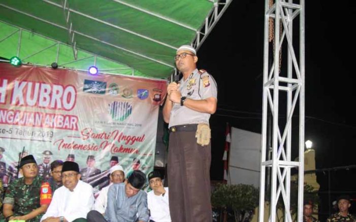 Kapolres Ketapang Motivasi Para Santri Jadi Pemimpin