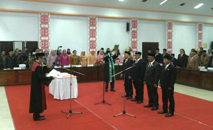 Empat Unsur Pimpinan DPRD Ketapang Resmi Dilantik
