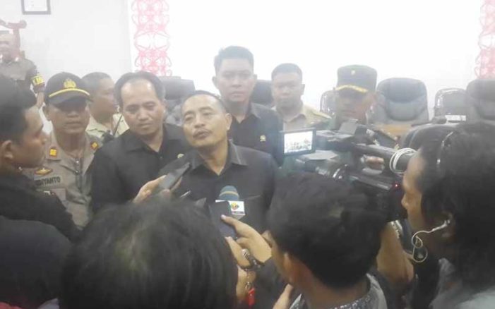 Ketua DPRD: “Kita akan Carikan Solusi Terbaik”