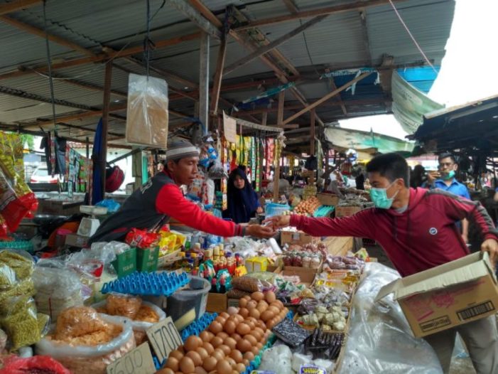 AJK Bagikan Masker dan Vitamin Gratis ke Masyarakat