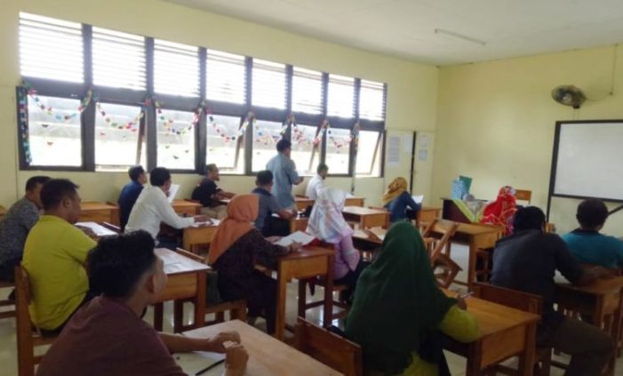 58 Calon Anggota PPS di Benua Kayong Jalani Tes Tertulis