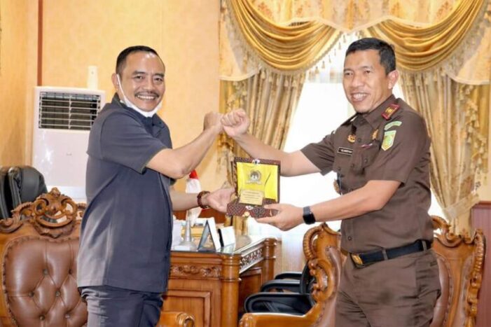 Kajari Baru Silaturahmi Ke DPRD Ketapang