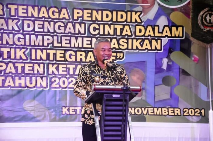 Bupati Ketapang Buka Seminar Pendidikan GOPTKI Tahun 2021