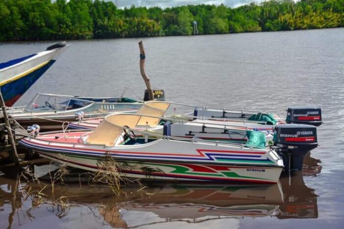 Dua Desa Dapat Bantuan Dua Speed Boat Dari Pemda