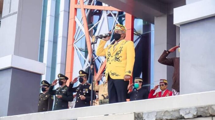 Bupati Ketapang Pimpin Upacara Peringatan HUT Provinsi Kalbar Ke-65