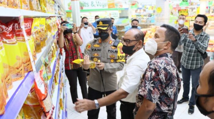 Stok Sembako & Minyak Goreng di Ketapang Aman