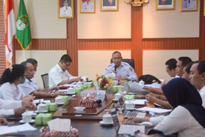 Sekda Pimpin Rapat Pembahasan Pengusulan Kebutuhan ASN 2022