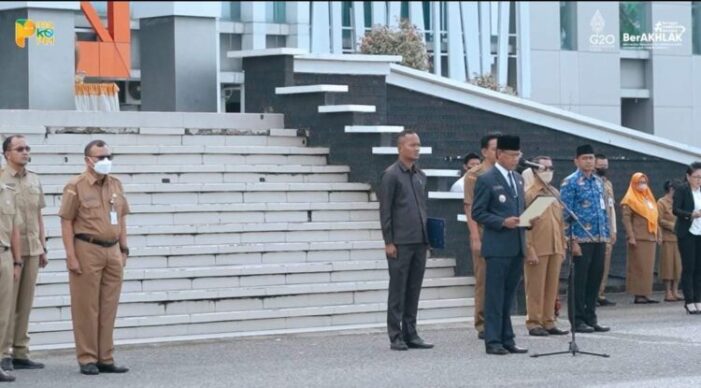 Wabup Menegaskan PNS Harus Siap Menghadapi Perubahan Zaman