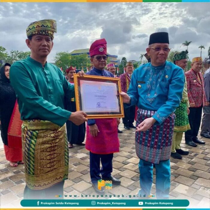 Pemkab Ketapang Terima Penghargaan Pada HUT Pemprov Ke-66 Kalbar