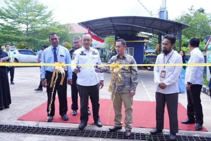 Buka Bazar UMKM Sekda Sebut Pemda Konsiaten Terhadap UMKM di Ketapang